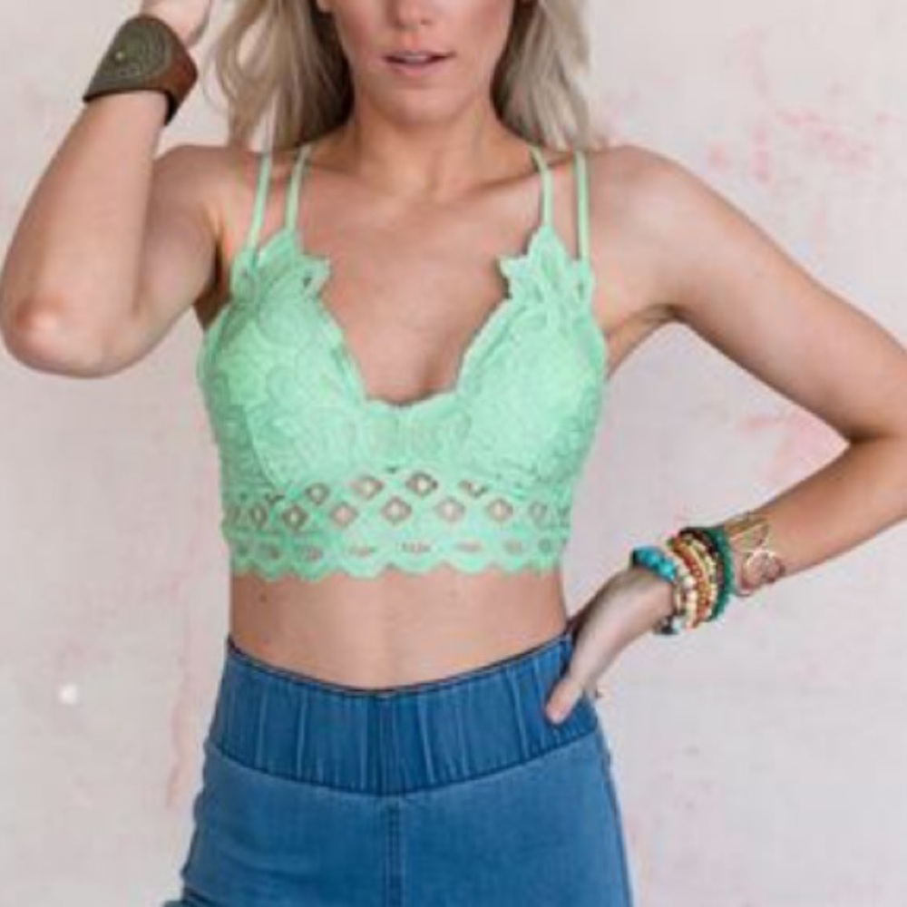 Aranza lace bralette in lime color